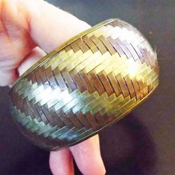 VINTAGE 60'S BRASS, COPPER & SILVERY BANDS WOVEN WIDE BANGLE  CUFF BRACELET 65 - Picture 1 of 2
